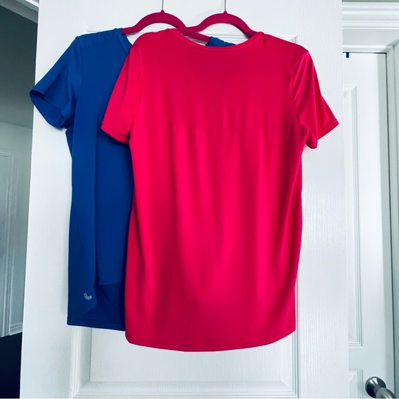 Set of 2 - Lole Bold Red and Blue V-Neck Tops size medium
Set of 2 - Picture 2 of 5